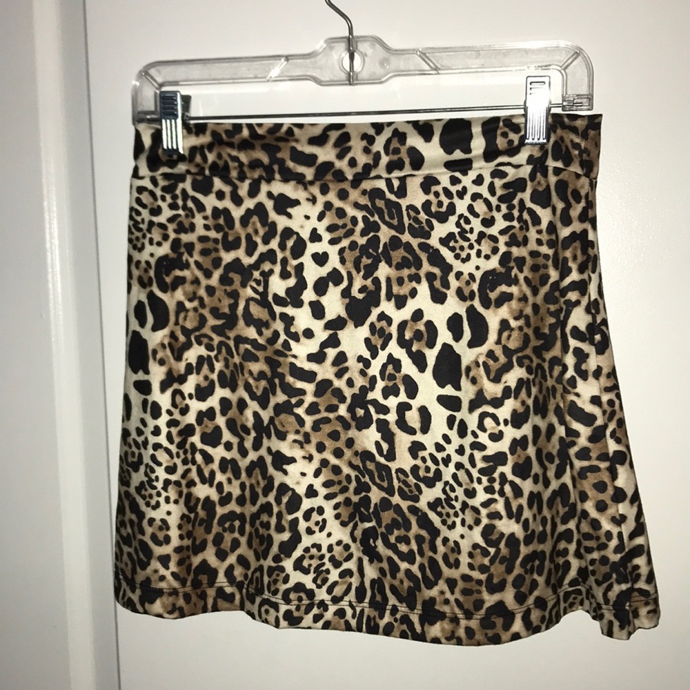 Shop Hope’s leopard print skirt